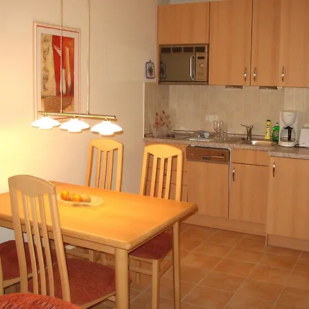 Apartment Duenenschloss - 02-03 Kuehlungsborn